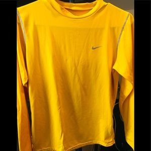 Nike Shirt Medium Dri Fit